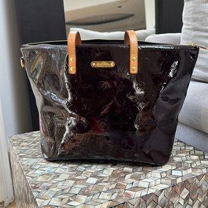 🔥🔥Louis Vuitton Bellevue gm vernis amarante leather